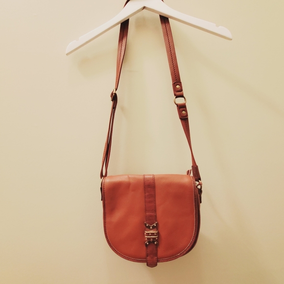 The Sak crossbody handbag, brown, leather zipper opening - Picture 3 of 15